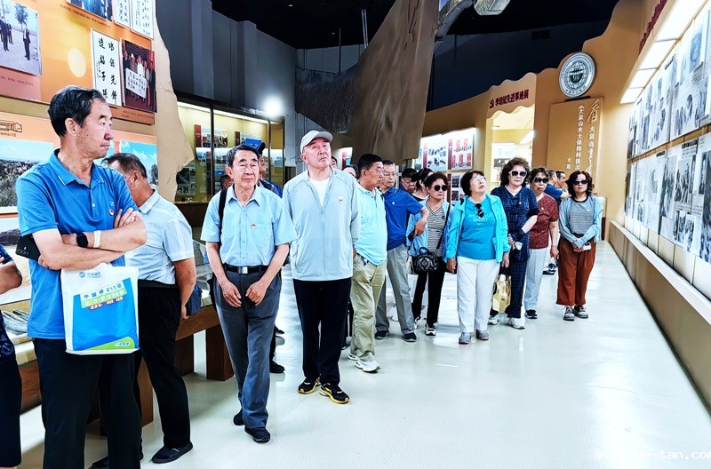 1690357422930734.jpg 8f294b05b9b3a700be7b6dee739019b.jpg