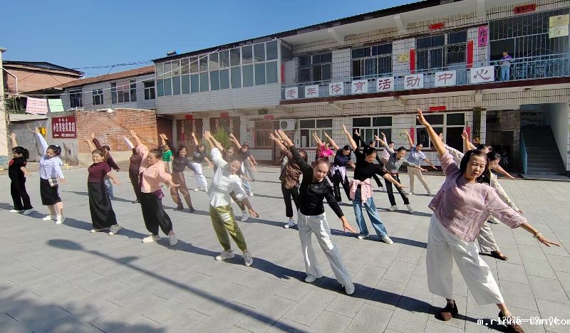 1757406326174235.jpg 2.jpg